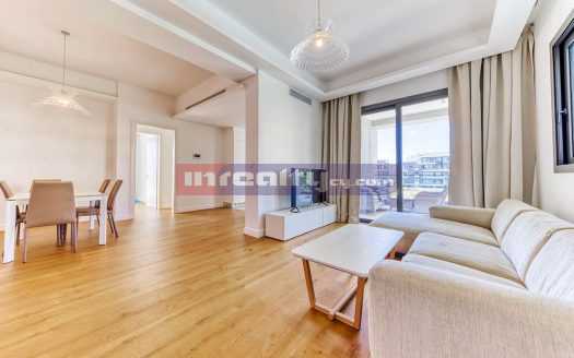 MODERN 3 B/R APARTMENT NEAR PAPAS