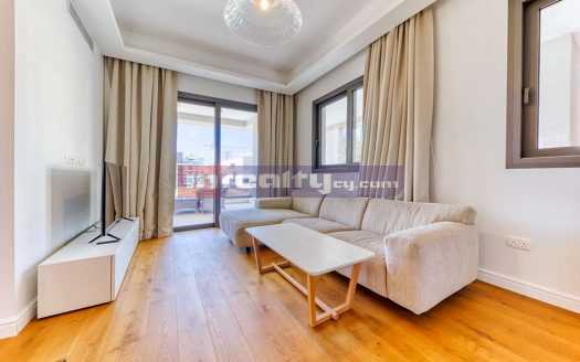 MODERN 3 B/R APARTMENT NEAR PAPAS