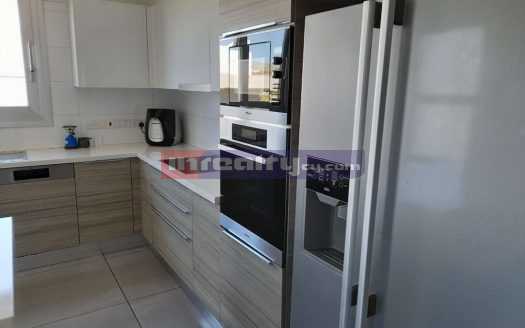 MODERN 4 B/R APARTMENT IN TOURIST AREA