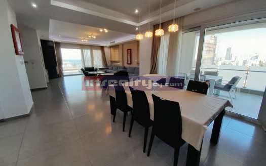 MODERN 4 B/R APARTMENT IN TOURIST AREA