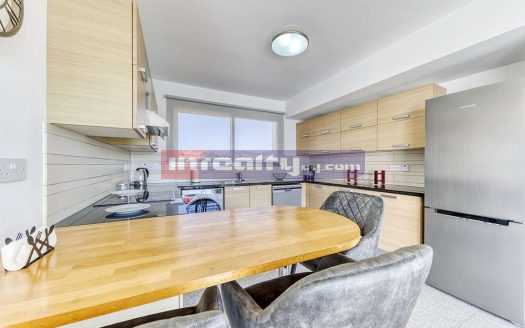 MODERN 2 B/R APARTMENT IN MESA GITONIA