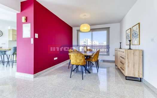 MODERN 2 B/R APARTMENT IN MESA GITONIA