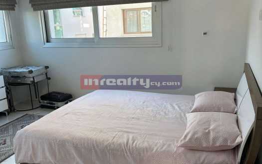 2 B/R APARTMENT IN NEAPOLIS
