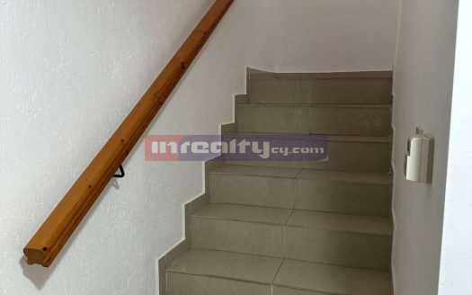 U/F 4 B/R HOUSE NEAR SKLAVENITIS AGIOS ATHANASIOS