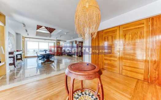 BEACH FRONT 3 B/R PENTHOUSE