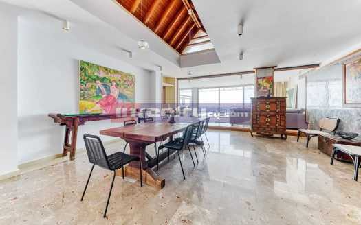 BEACH FRONT 3 B/R PENTHOUSE