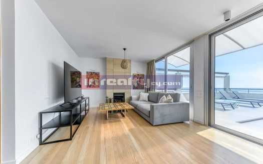 BEACH FRONT 3 B/R PENTHOUSE