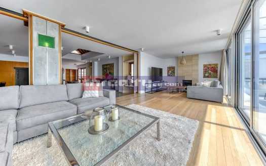 BEACH FRONT 3 B/R PENTHOUSE