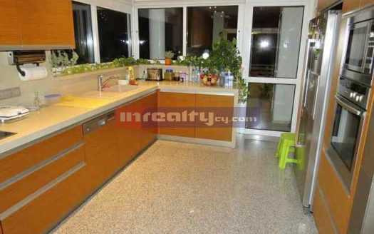 7 B/R VILLA IN PANTHEA AREA
