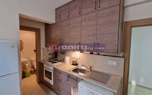 1 B/R APARTMENT IN COMPLEX NEAR METRO