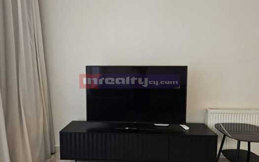 WHOLE BUILDING FOR RENT