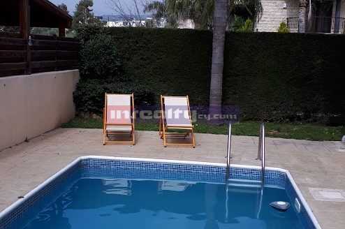 3 B/R HOUSE IN TOURIST AREA