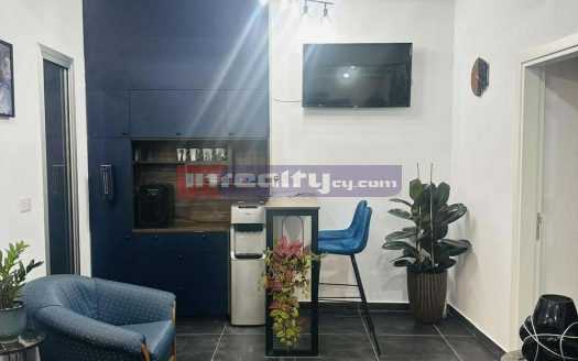 F/F MEDICAL OFFICES NEAR AJAX HOTEL