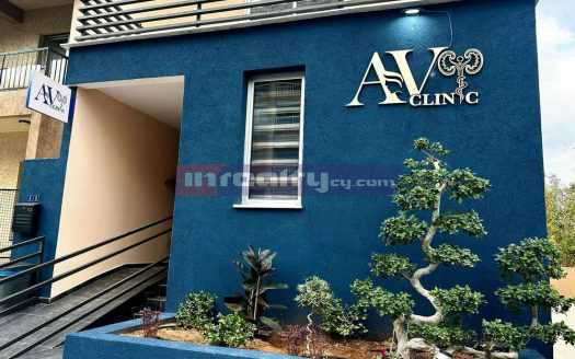 F/F MEDICAL OFFICES NEAR AJAX HOTEL