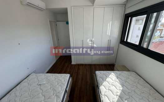 3 B/R APARTMENT NEAPOLIS