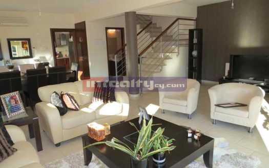 4 B/R U/F SEMI-DETACHED HOUSE IN AG.ATHANASIOS