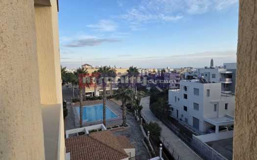 3 B/R APARTMENT IN MESA GITONIA WITH POOL