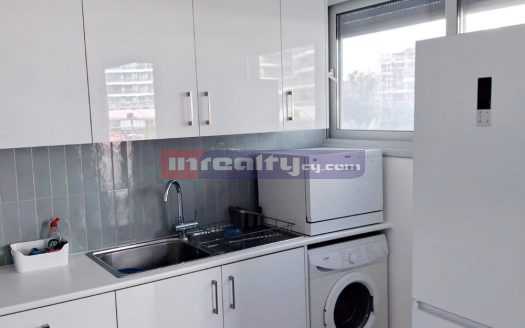 SEA-FRONT 3 BEDROOM F/F FLAT