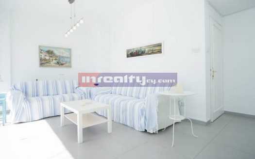 SEA-FRONT 3 BEDROOM F/F FLAT