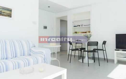 SEA-FRONT 3 BEDROOM F/F FLAT