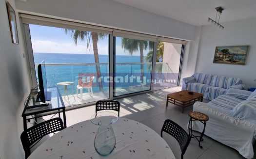SEA-FRONT 3 BEDROOM F/F FLAT