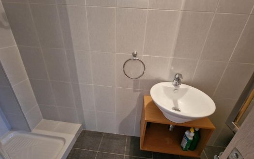 2B/R FLAT IN AGIA FYLA AREA
