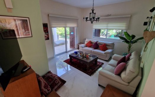 5 BEDROOMS VILLA IN PETROU & PAVLOU AREA