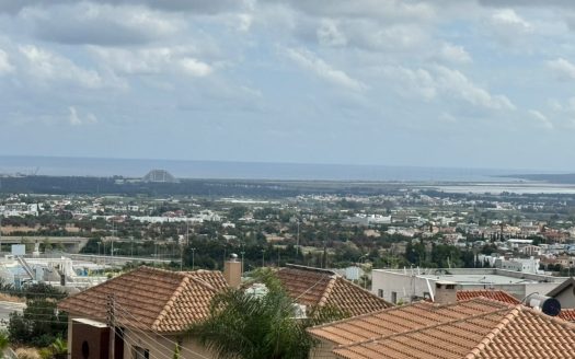 STUNING BRAND NEW 1-BEDROOM FLAT WITH SEA VIEWS